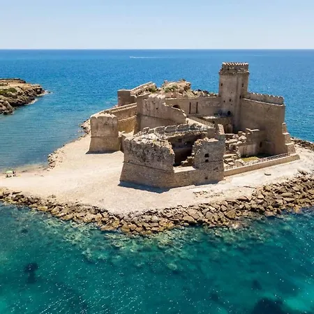 Il Corsaro 3* Le Castella (Calabria)